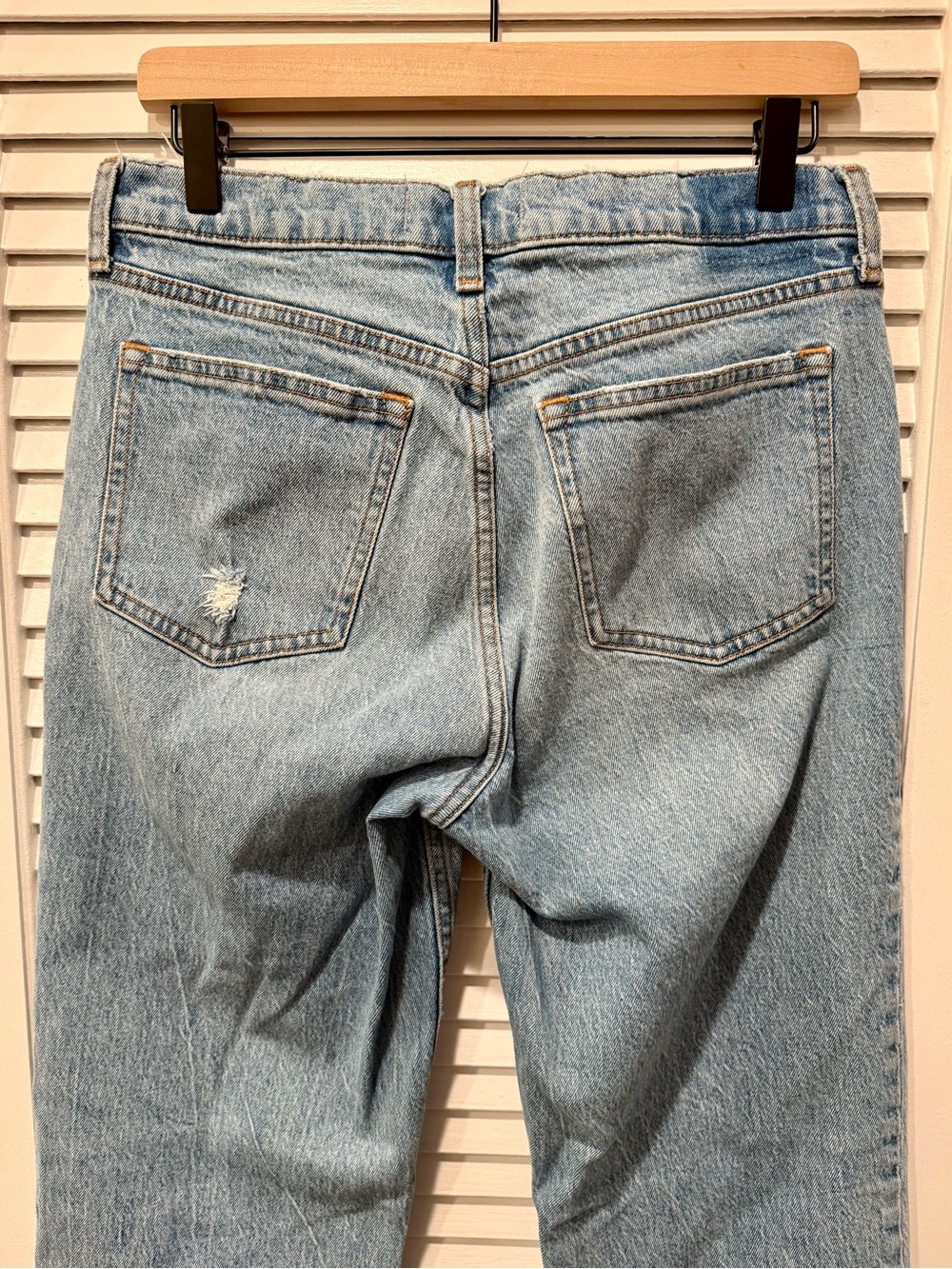 Abercrombie & Fitch Mid Rise ‘90s Straight Jeans - Picture 5 of 5